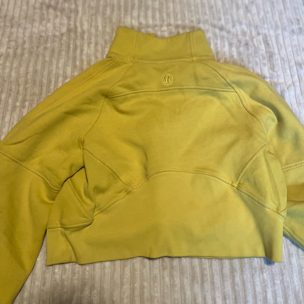 Lululemon 1/4 zip sweatshirt - Picture 2 of 3